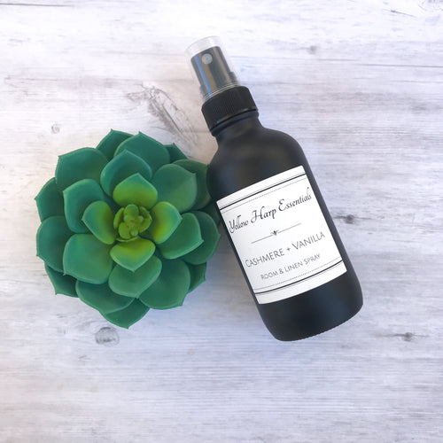 cashmere and vanilla organic room and linen spray matte black fine mist sprayer witch hazel